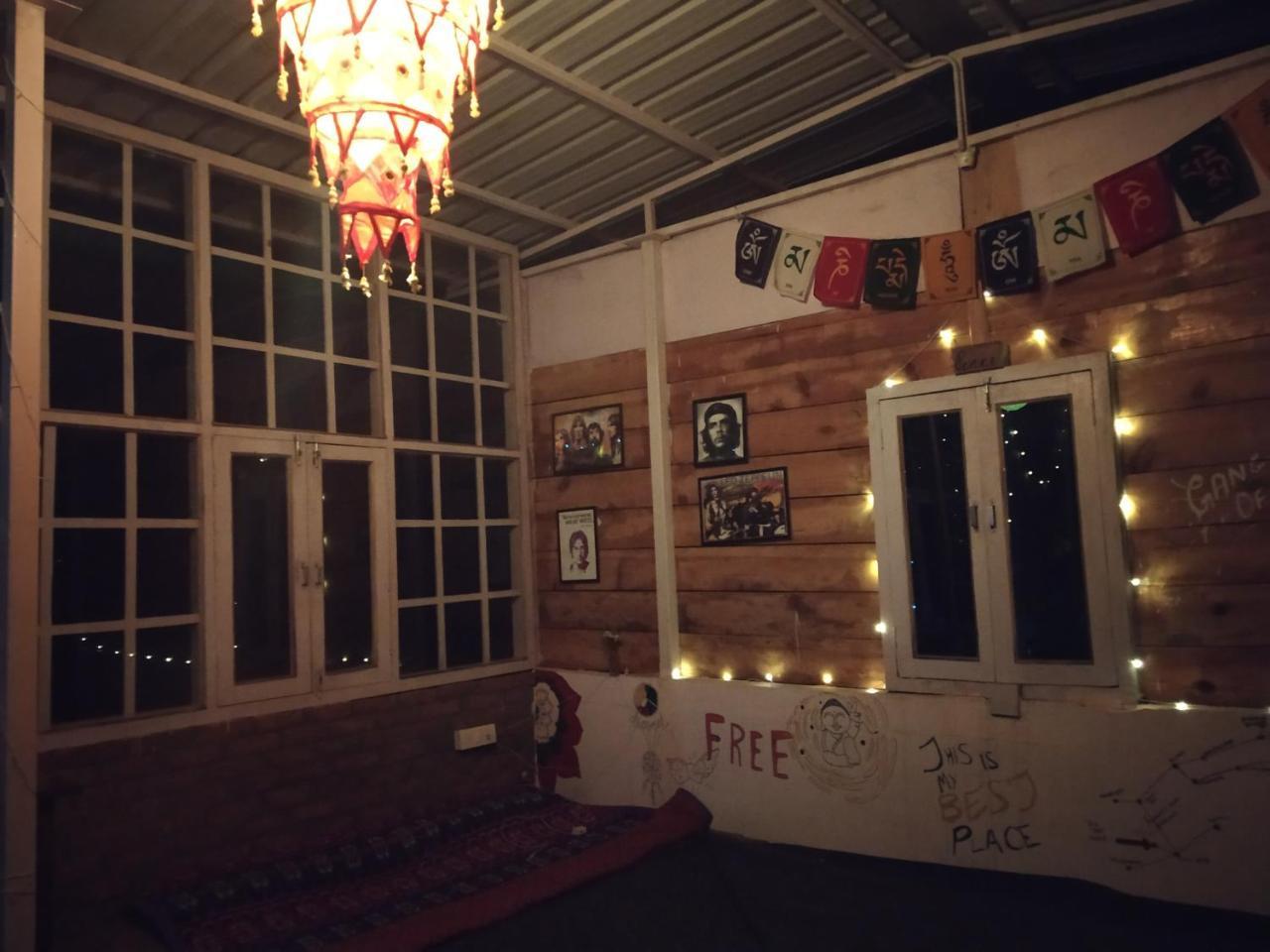 Vista Hostel Jeolikote, Nainital Patwa Dunga ภายนอก รูปภาพ
